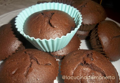 dolci muffin  al cacao